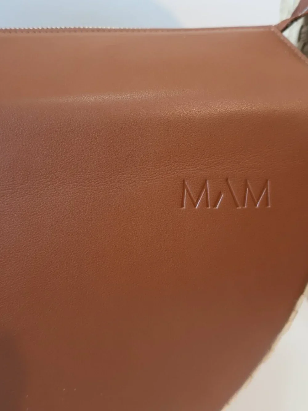 NWT Womens MAM Brown Natural Raffia Leather UF0 205 Large Round Shoulder Handbag